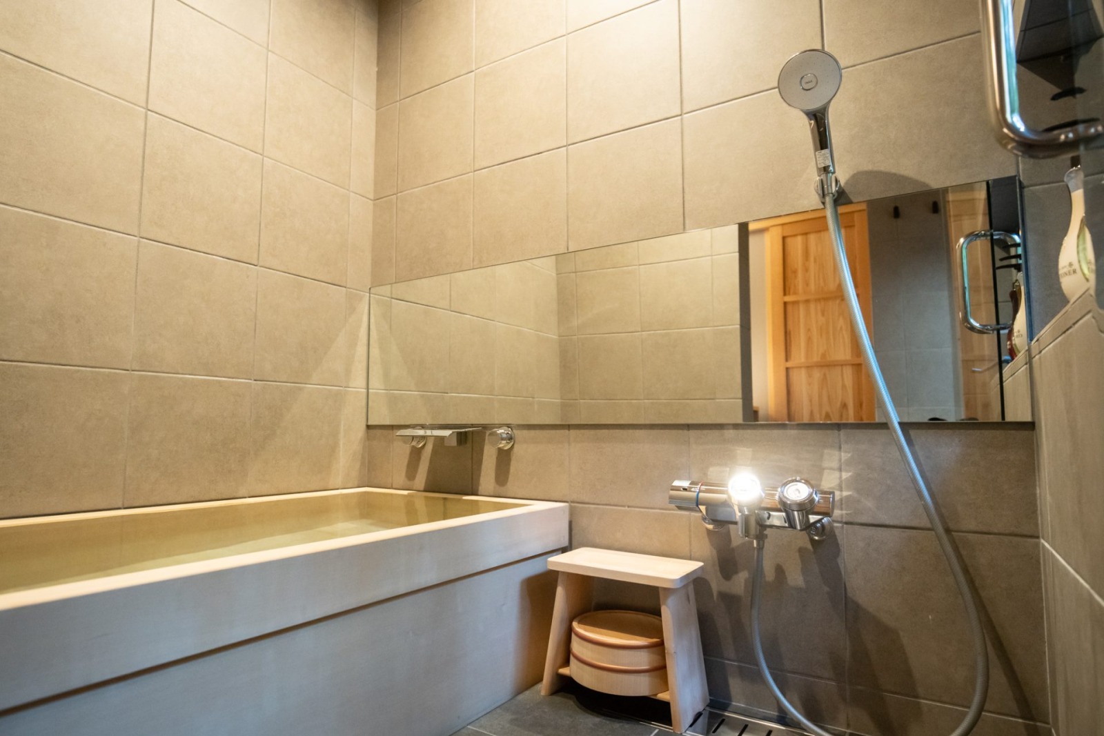 香柏 金閣 寿- Kouhaku Kinkaku Kotobuki - 京の暮らしに出会える宿 香柏【公式】